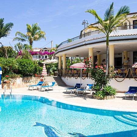 Hotel L'Ancora Capo Vaticano Exteriör bild