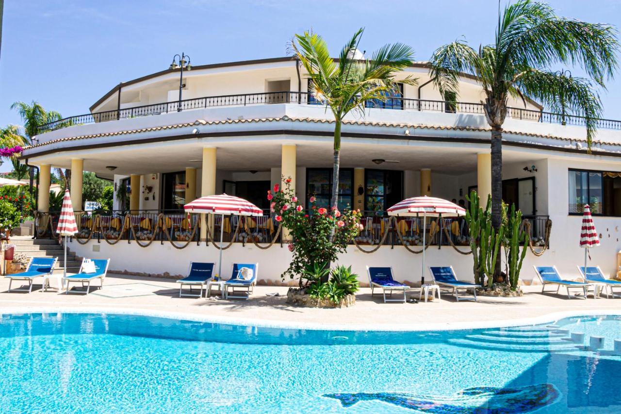 Hotel L'Ancora Capo Vaticano Exteriör bild